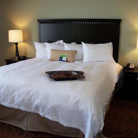 Hampton Inn Pecos Room photo